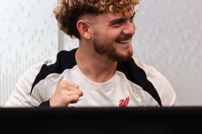 手机游戏门户转会期利物浦备战欧冠，主帅复盘细节曝光，球迷炸锅，高层口径保持一致(利物浦欧冠决赛复盘)