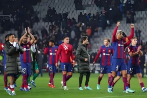 人工智能体育德罗巴迎来十赛季出色发挥，西班牙队观众热烈欢呼！